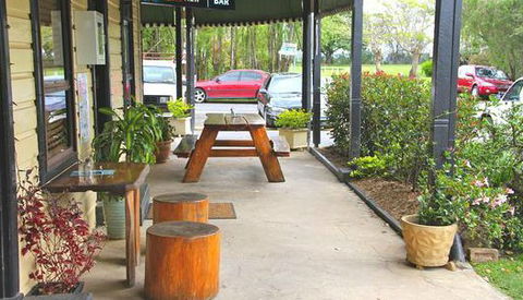 Brushgrove Hotel - Accommodation Perth 3