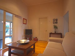 Lottes Cottage - Accommodation Perth 3