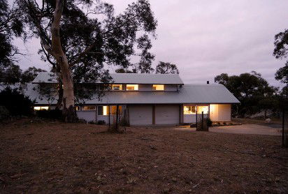 Silvertop Snowy Mountains Retreat - Perth Resorts 0