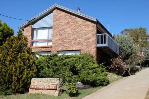 Three Way Inn - Accommodation Perth 0