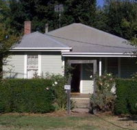 Honeysuckle Cottage Jingellic - Accommodation Perth
