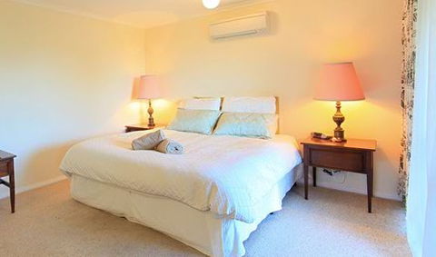 Queens Cottage - Accommodation Perth 4