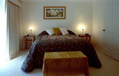 Mescals At Pampoolah Bed And Breakfast - Accommodation Perth 2