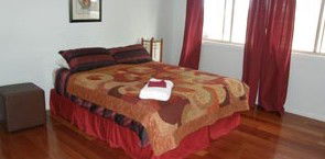 Artisans ...on The Hill Bed And Breakfast - Accommodation Perth 0