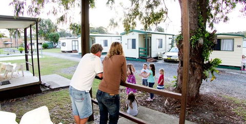 Aukaka Caravan Park - Accommodation Perth 5