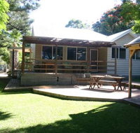 Pine Cottage - Accommodation Perth