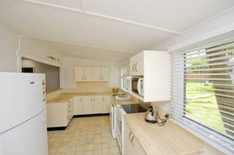 A Beach House On Sunset - Perth Resorts 2