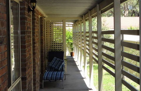 2 Dogs Cottages - Perth Resorts 1