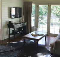 Book Barn Cottage - Accommodation Perth
