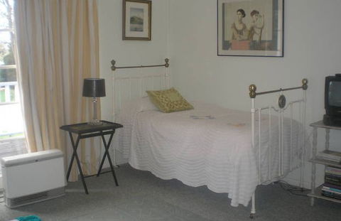 Cedargreen - Accommodation Perth 2