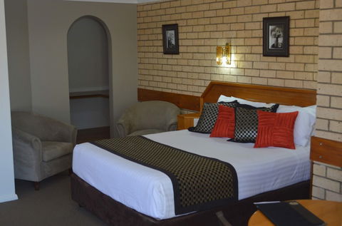 Hilltops Retreat Motor Inn - Accommodation Perth 4