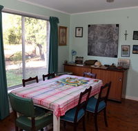 Ramsay Retro Farmstay - Accommodation Perth