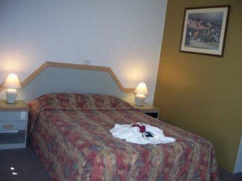 Holbrook Settlers Motel - Perth Resorts 2