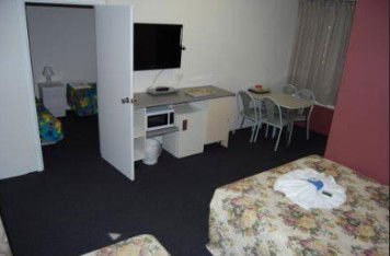 Holbrook Settlers Motel - Perth Resorts 3
