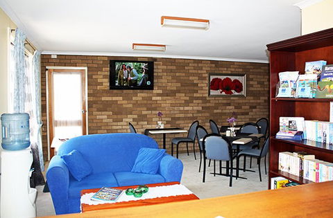 Camellia Motel - Accommodation Perth 2