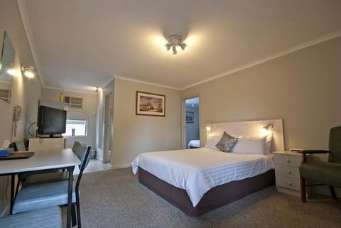 Fig Tree Motel - Accommodation Perth 5