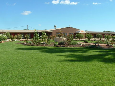 Newell Motor Inn - Accommodation Perth 0