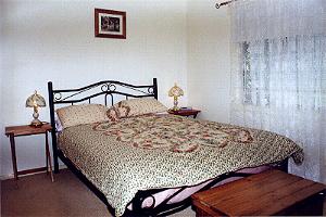 Kooringal Cottage - Accommodation Perth 2