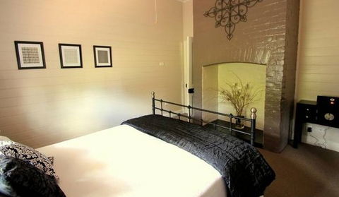 Annie's Folly Boutique Accommodation - Accommodation Perth 1