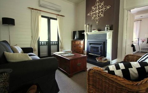 Annie's Folly Boutique Accommodation - Accommodation Perth 2