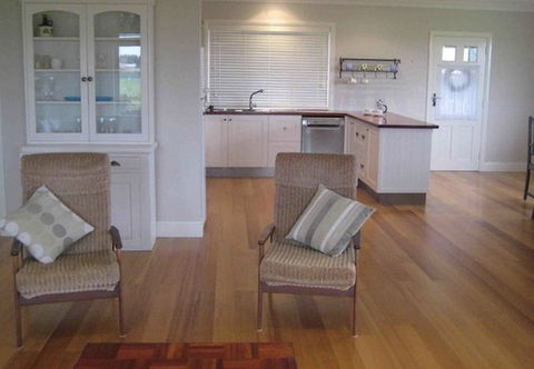 Aurelias Farm Bed And Breakfast - Accommodation Perth 2