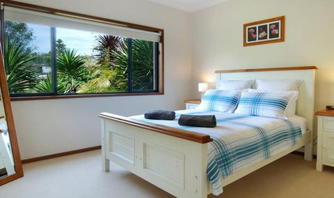 Burra By The Beach - Accommodation Perth 3