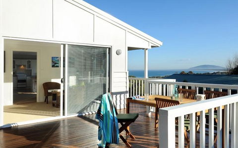 Aloha At Gerroa - Accommodation Perth 5