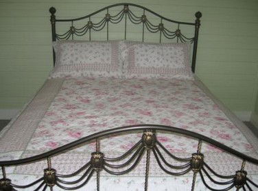 Camelot Retreat - Accommodation Perth 0
