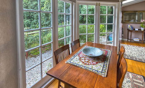 Bridal Falls Cottage - Accommodation Perth 3
