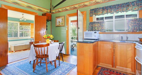 A Settlers Cottage - Perth Resorts 3