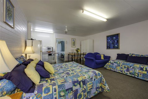 Hi-Way Units Motel - Accommodation Perth 5