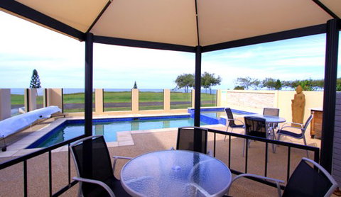 Ocean Paradise Holiday House - Accommodation Perth 3
