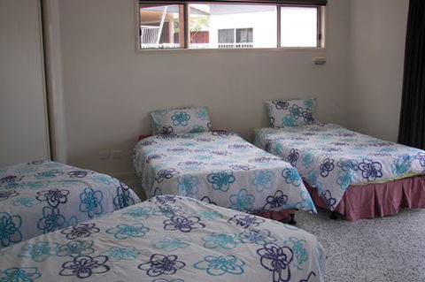 Emu's Beach Resort - Accommodation Perth 2