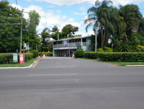 Emerald Cabin And Caravan Village - Accommodation Perth 1