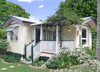 Flora Alba Cottage And Jacaranda On Pallas - Accommodation Perth 4
