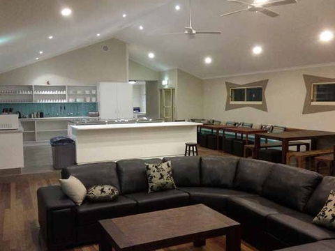 Flashpackers Hervey Bay - Accommodation Perth 5