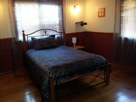 Auckland Street Queenslander - Accommodation Perth 0