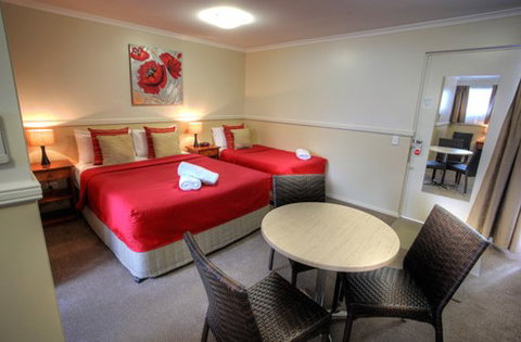 Apple And Grape Motel - Perth Resorts 3