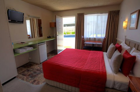 Apple And Grape Motel - Perth Resorts 5