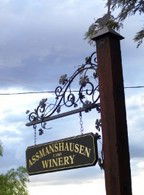 Hope Cottage Country Retreat At Assmanshausen Winery - Accommodation Perth 3