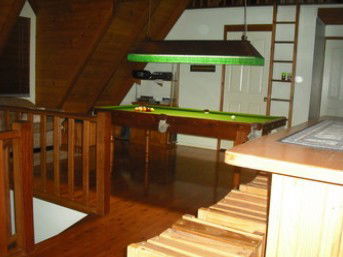 Alpine Lodge - Holiday Home - Accommodation Perth 6