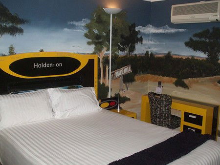 Langtrees Guest Hotel - Accommodation Perth 2