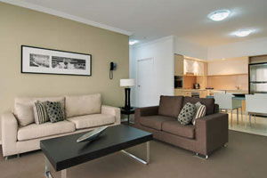 Chancellor Lakeside - Accommodation Perth 2