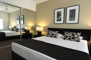 Chancellor Lakeside - Accommodation Perth 3