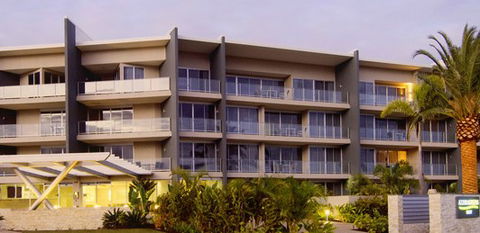 Azzura Greens Resort - Accommodation Perth 4