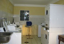 Barnacles Backpackers - Perth Resorts 3