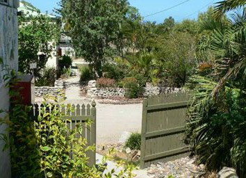Barnacles Backpackers - Perth Resorts 5