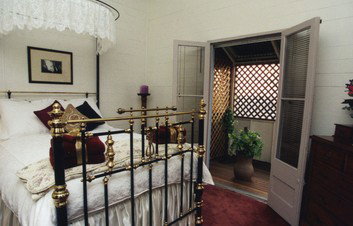 Banksia House Bed & Breakfast - Accommodation Perth 0