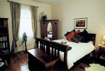 Banksia House Bed & Breakfast - Accommodation Perth 2