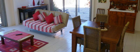Awoonga Shed Retreat - Accommodation Perth 1